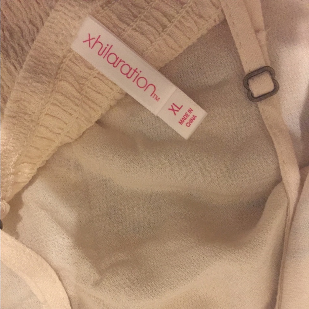 halter top - Picture 4 of 4